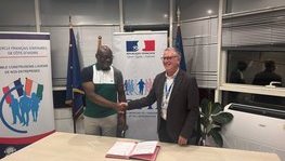 Signature d'une convention entre l'OFII et le Cercle Français d'Affaires (...)